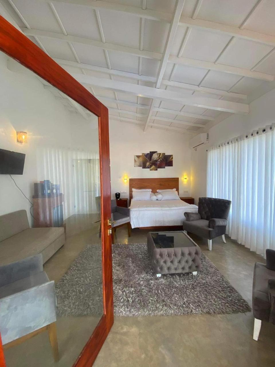 Sri Lanka Beach House Hotel Rathgama Dış mekan fotoğraf