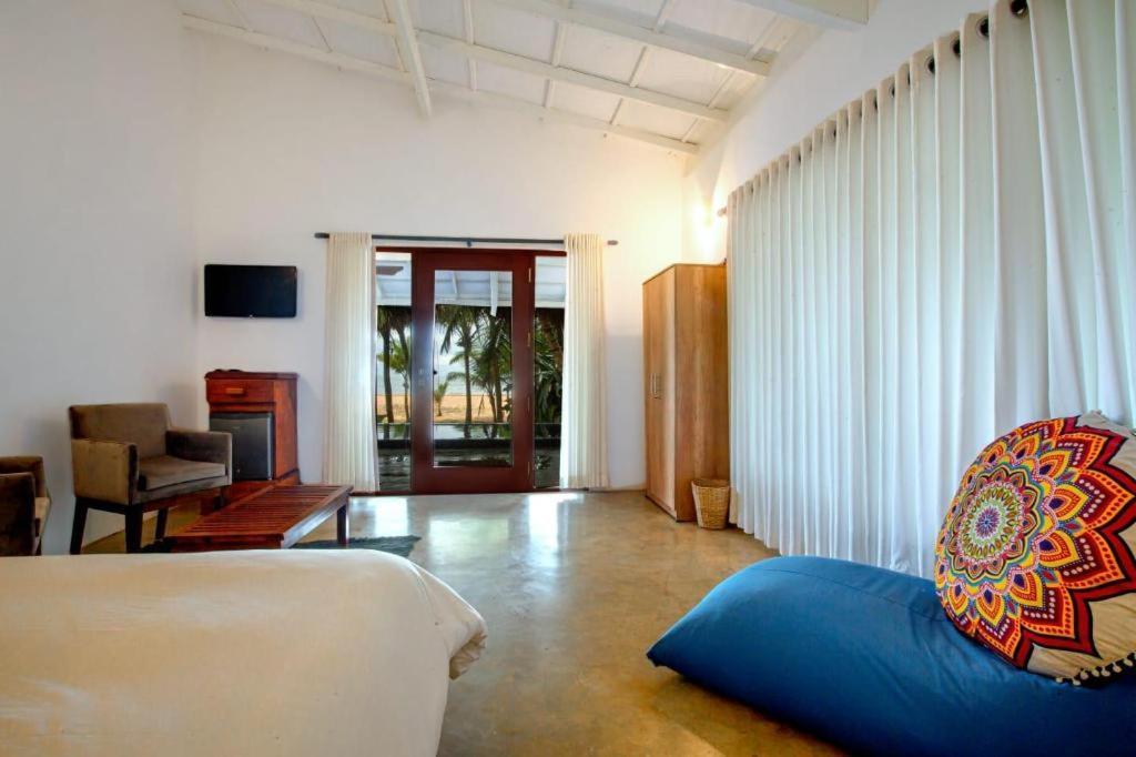 Sri Lanka Beach House Hotel Rathgama Dış mekan fotoğraf