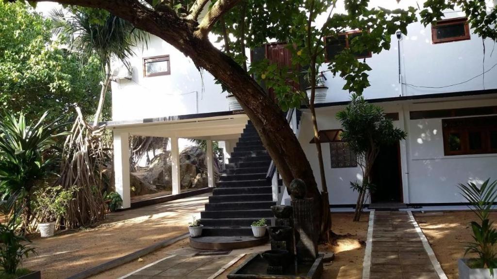 Sri Lanka Beach House Hotel Rathgama Dış mekan fotoğraf