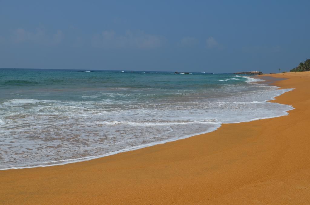 Sri Lanka Beach House Hotel Rathgama Dış mekan fotoğraf